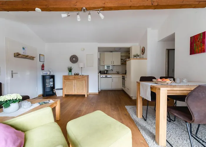 Haus Panoramablick 度假居 *